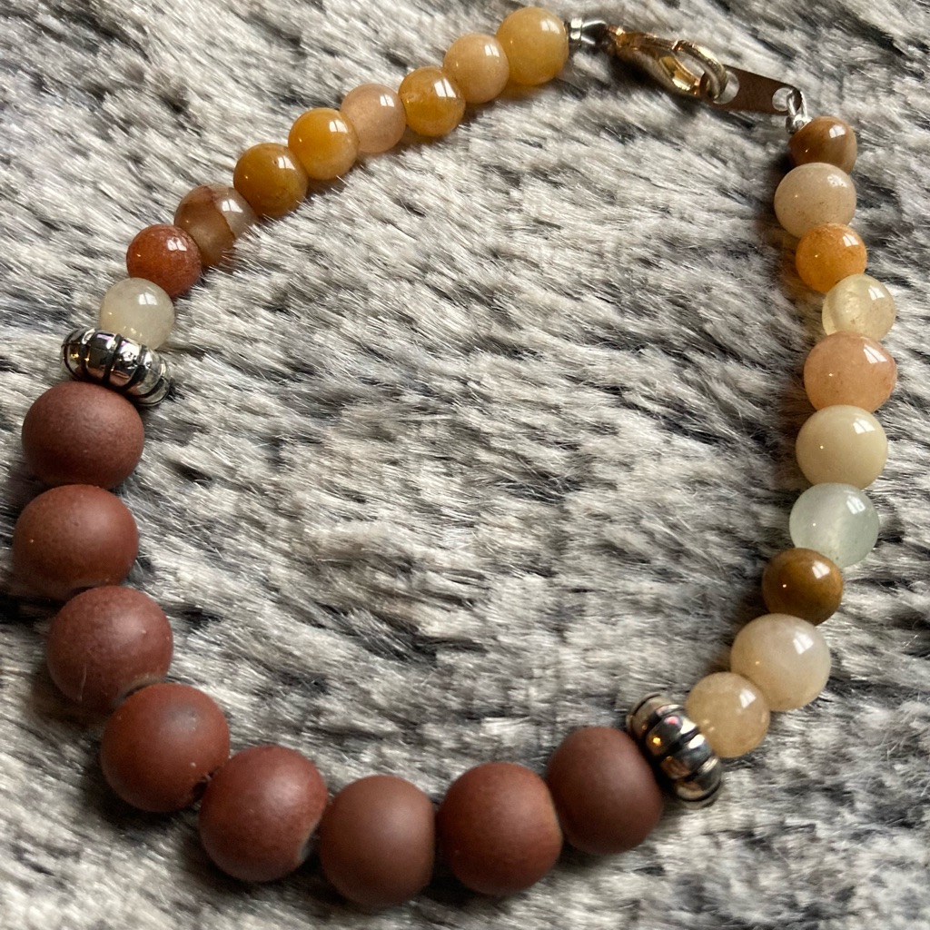 Variegated Golden Agate Bracelet W Brown Glass 7$